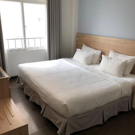 Miku Guesthouse Bangkok Buitenkant foto